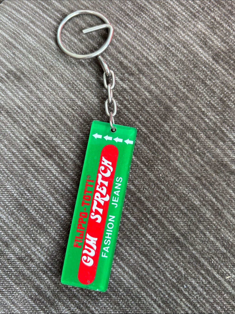 FILIPPO TUTTI KEYCHAIN Green Red White Black 5”